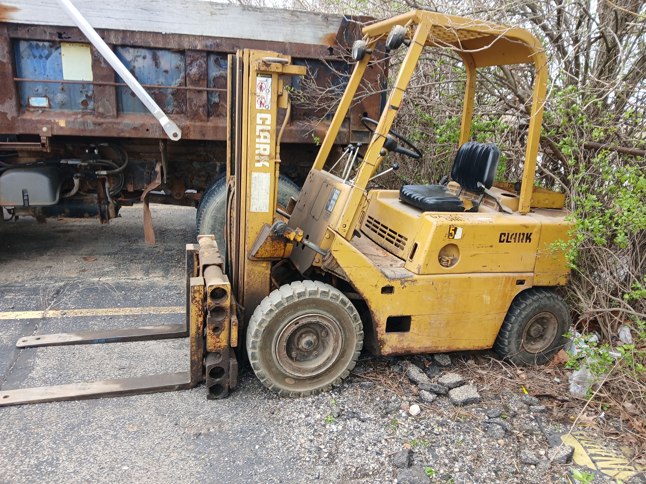 Clark forklift